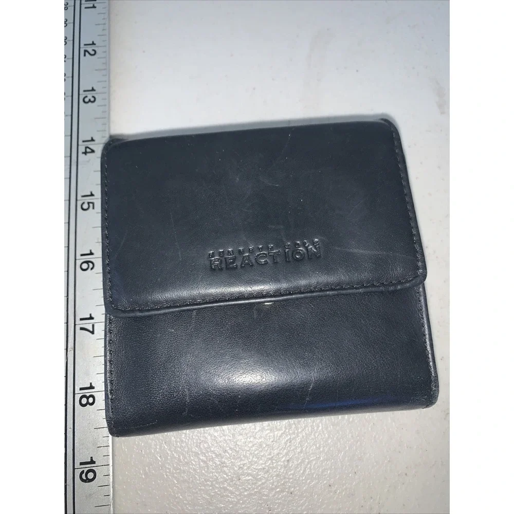 Kenneth Cole Reaction‎ Genuine Leather Trifold Wallet, Clear ID Window Coins
